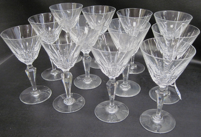 SET OF TWELVE BACCARAT CUT