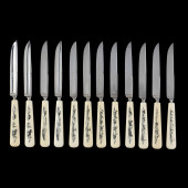 SET OF TWELVE GERMAN BONE HAND