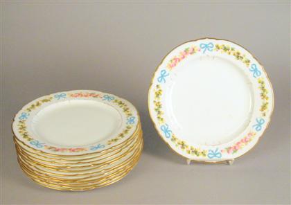 Set of twelve porcelain dinner