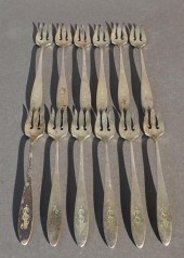 SET OF TWELVE REED AND BARTON