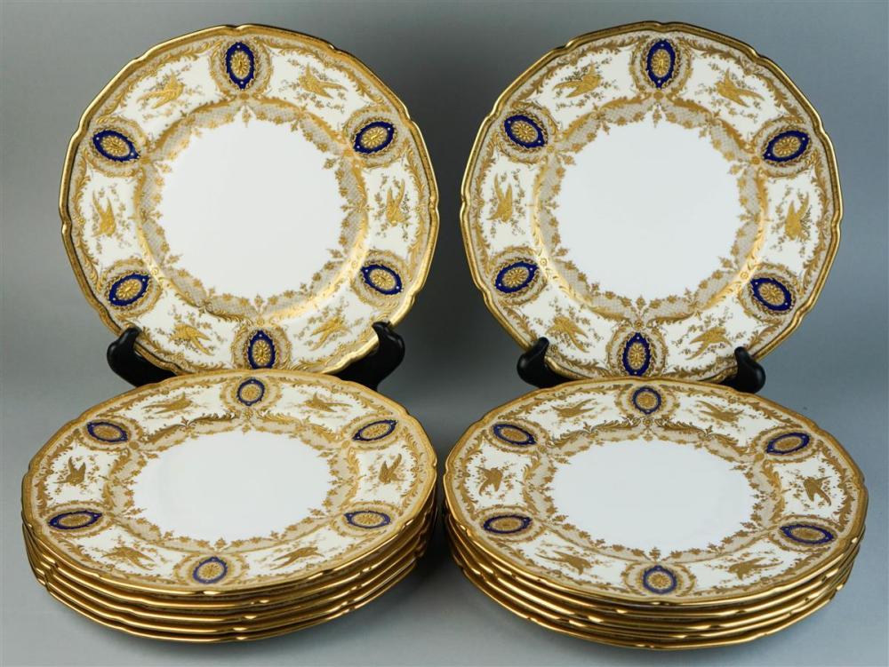 SET OF TWELVE ROYAL DOULTON SERVICE
