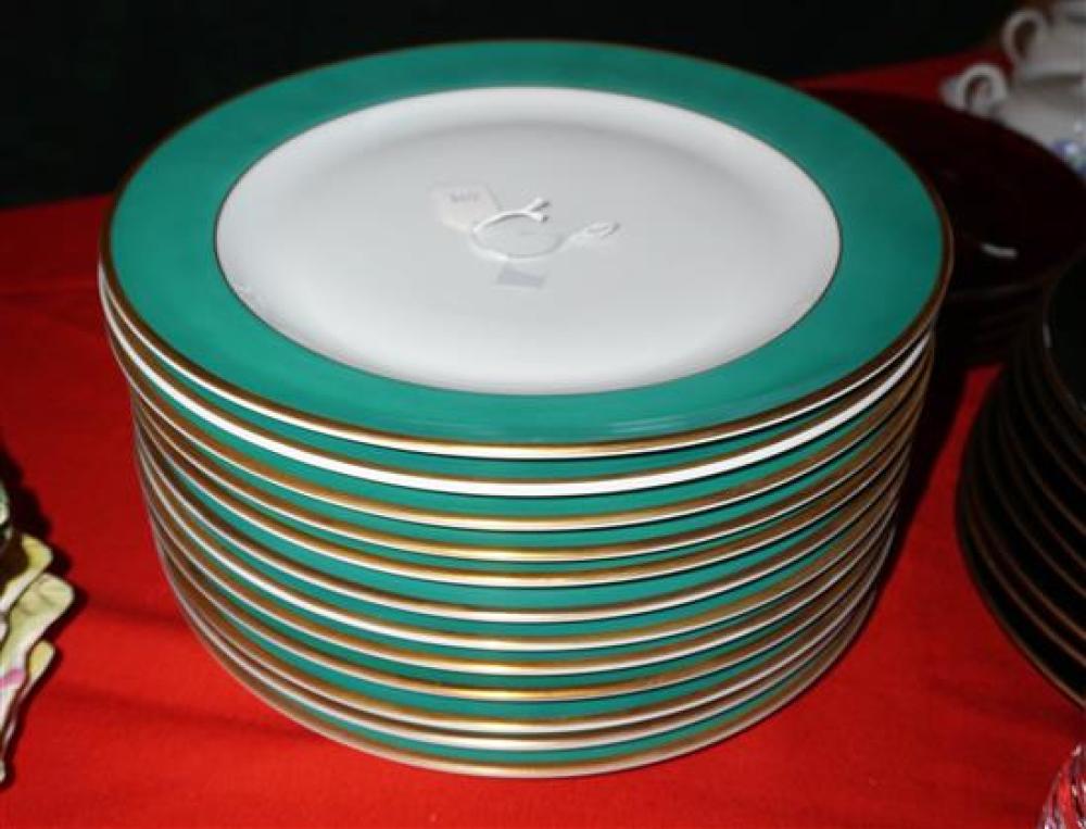 SET OF TWELVE VISTA ALLEGRE SERVICE