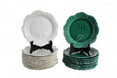 SET OF TWENTY-TWO WEDGWOOD PLA