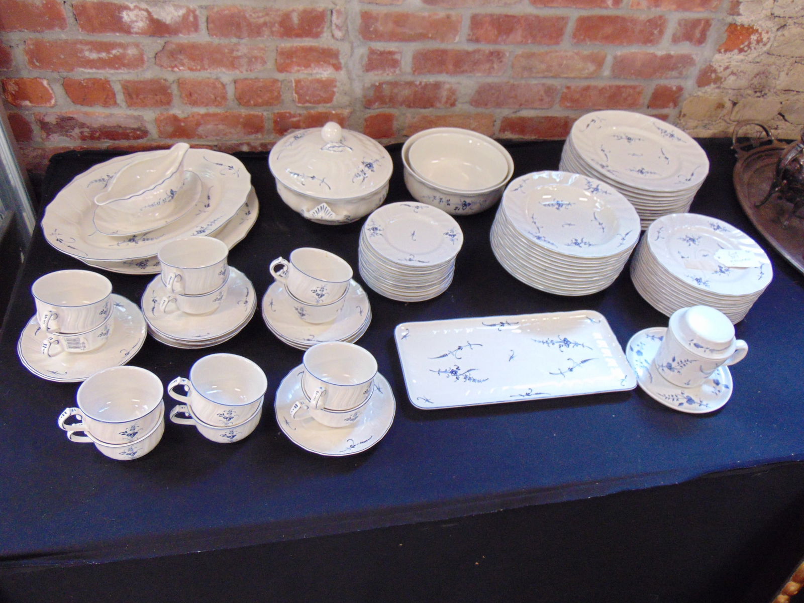 SET OF VILLEROY & BOCH