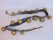 SET SLEIGH BELLS IN BRASS ON L