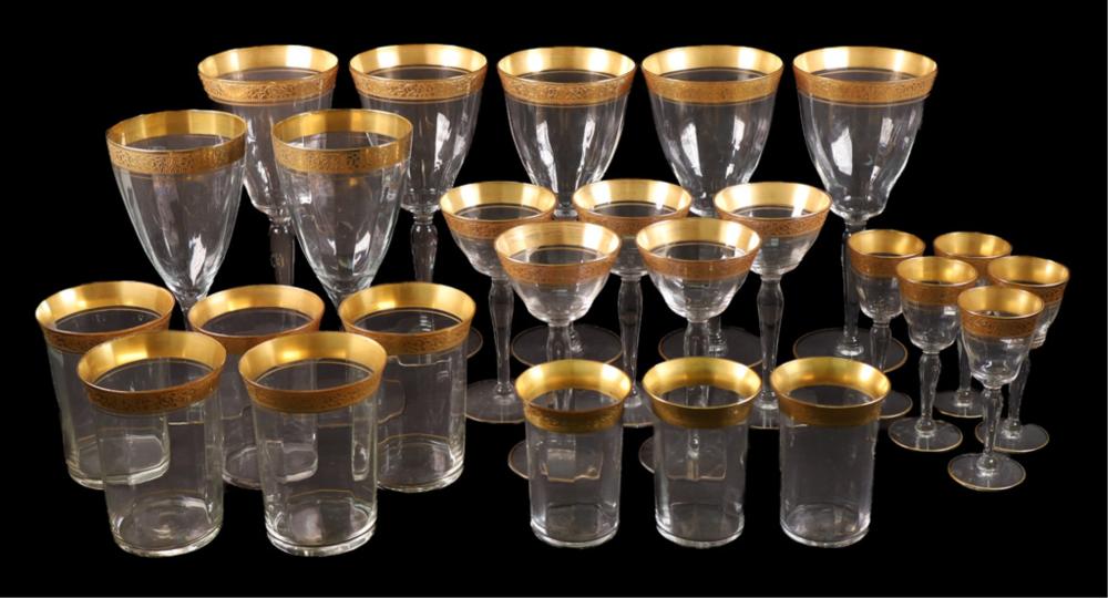 SET, TIFFIN-FRANCISCAN RAMBLER ROSE