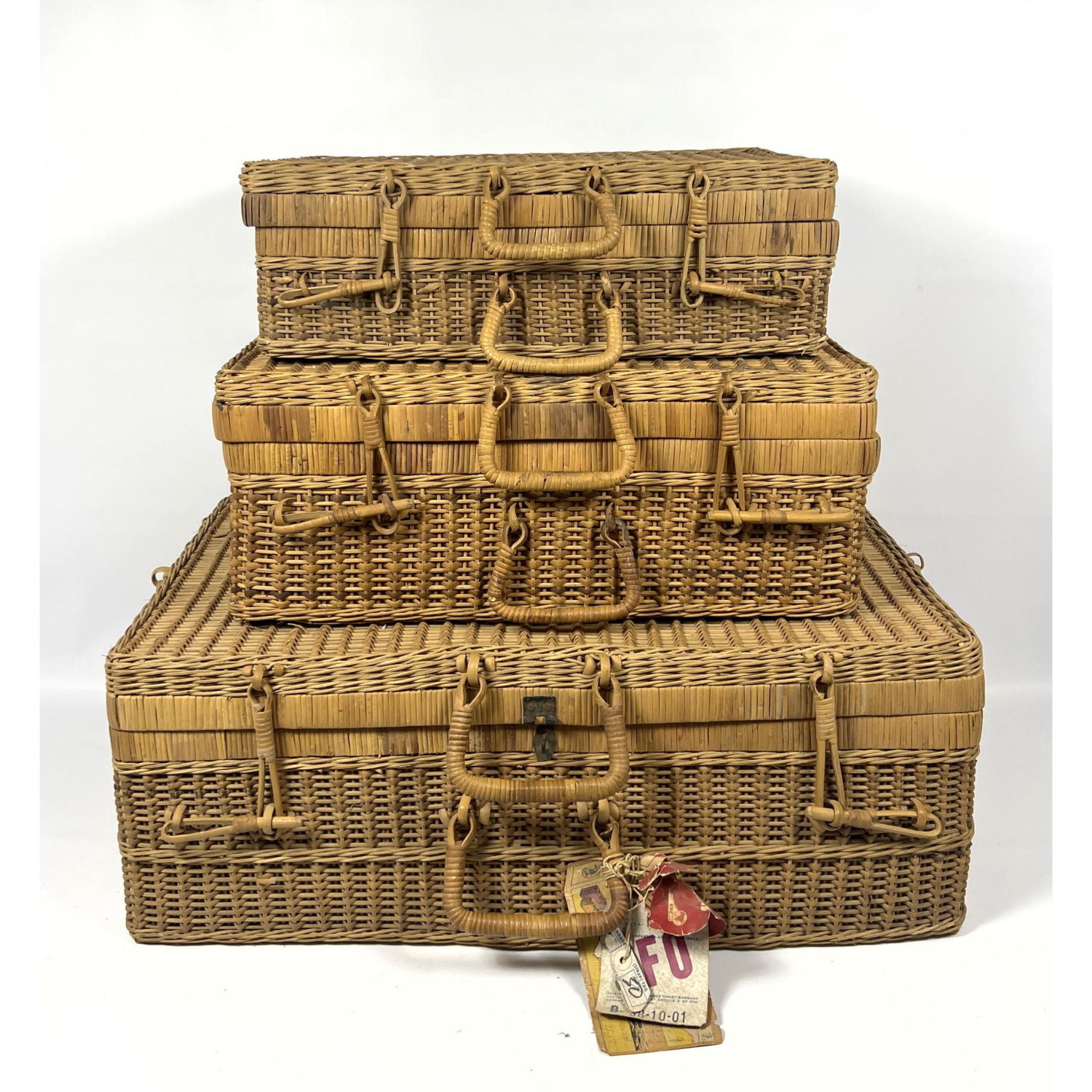 Set Vintage Wicket Suitcase Set -