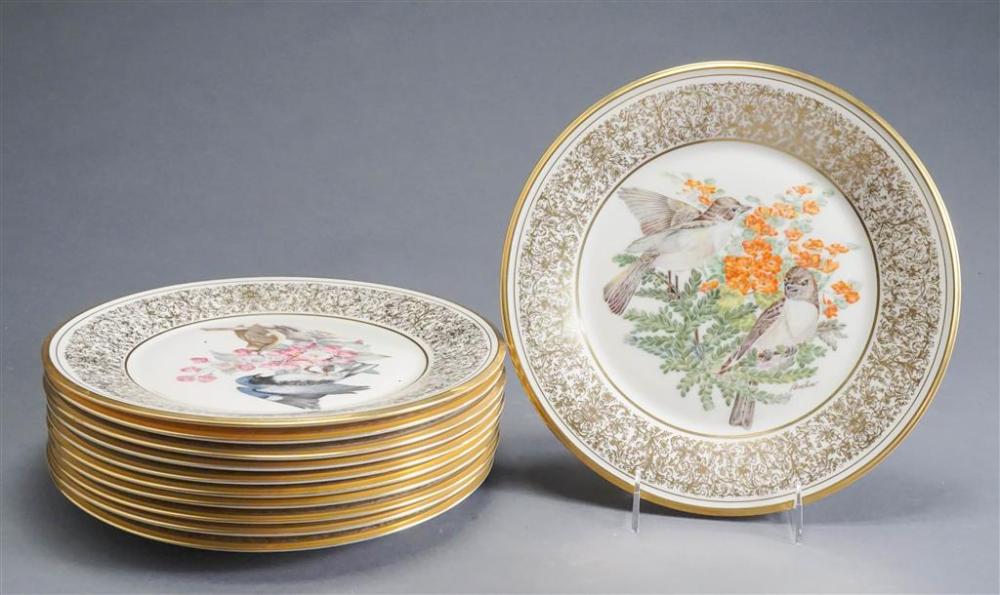 SET WITH 11 LENOX ANNUAL BOEHM