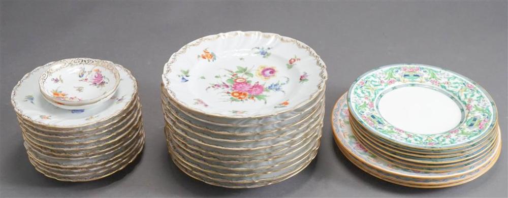 SET WITH ELEVEN DRESDEN FLORAL