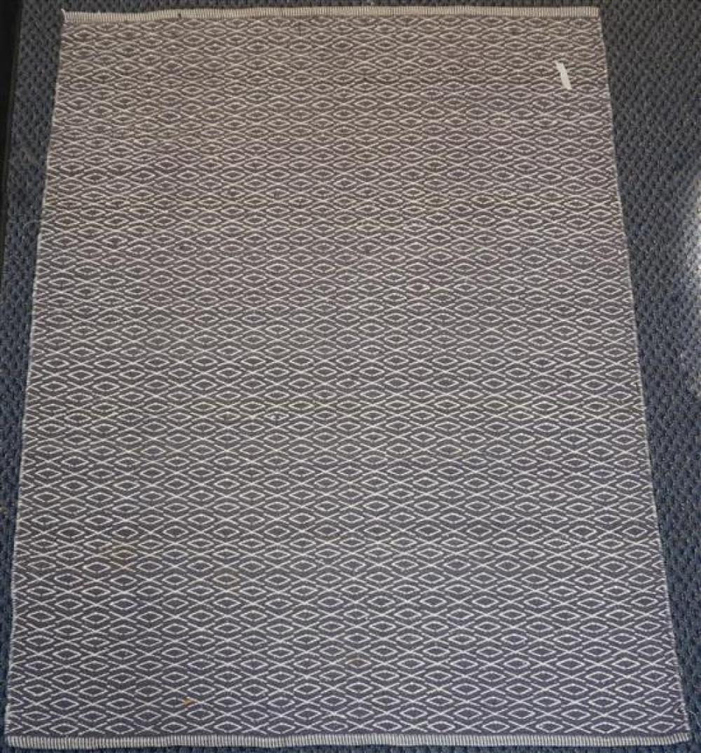 SEVEN ASSORTED SCATTER RUGS,