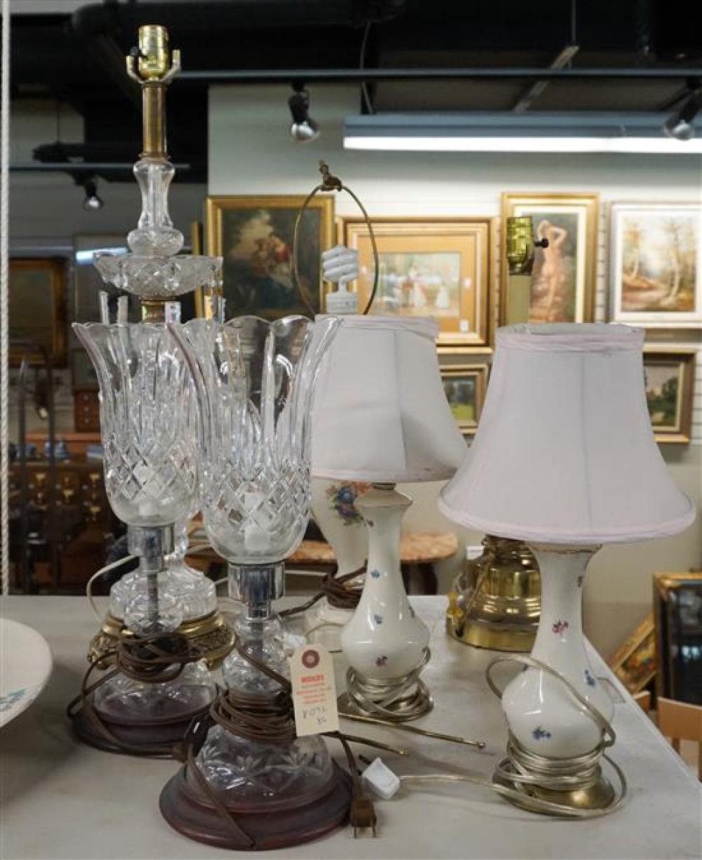 SEVEN ASSORTED TABLE LAMPSSeven