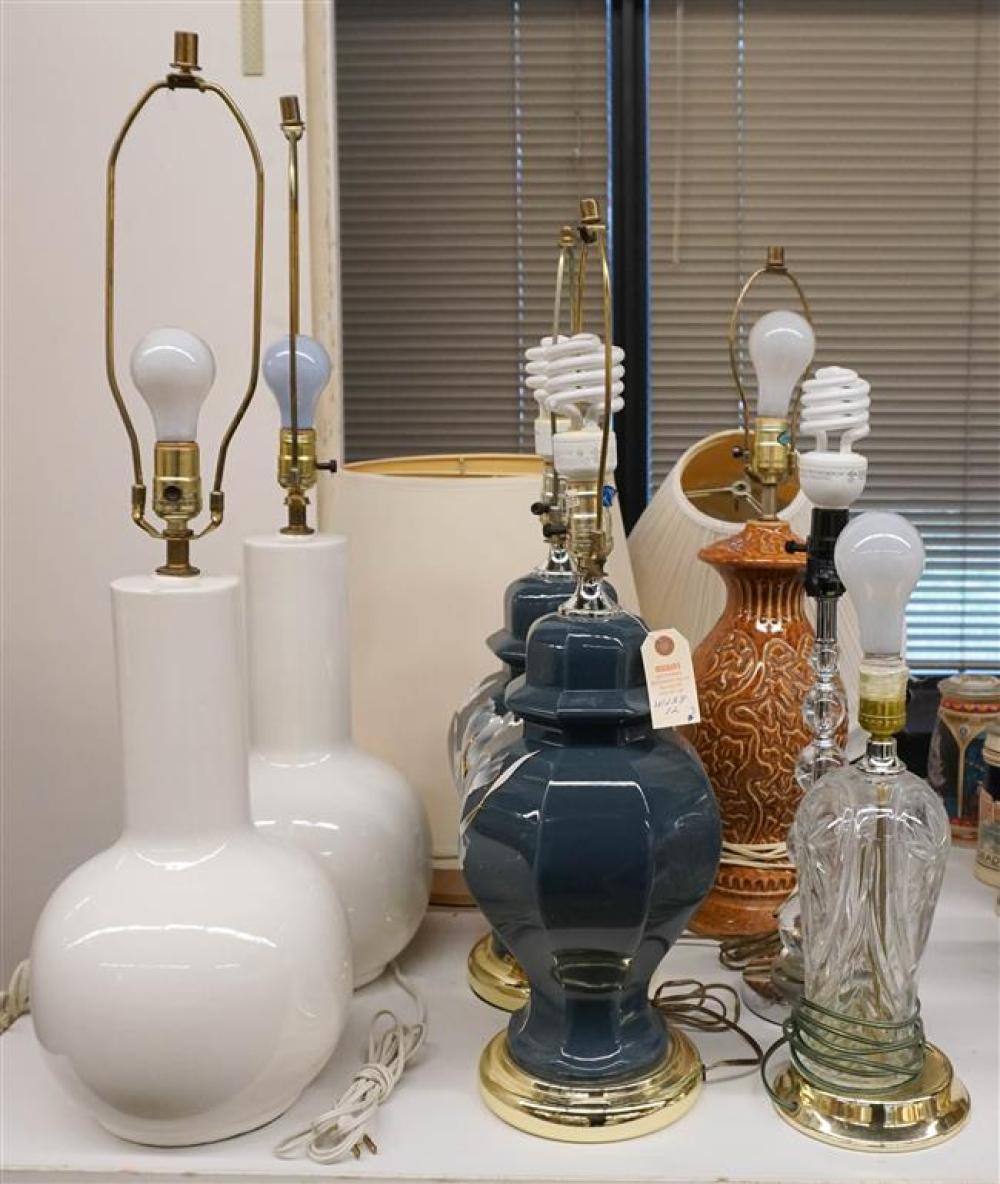 SEVEN ASSORTED TABLE LAMPSSeven