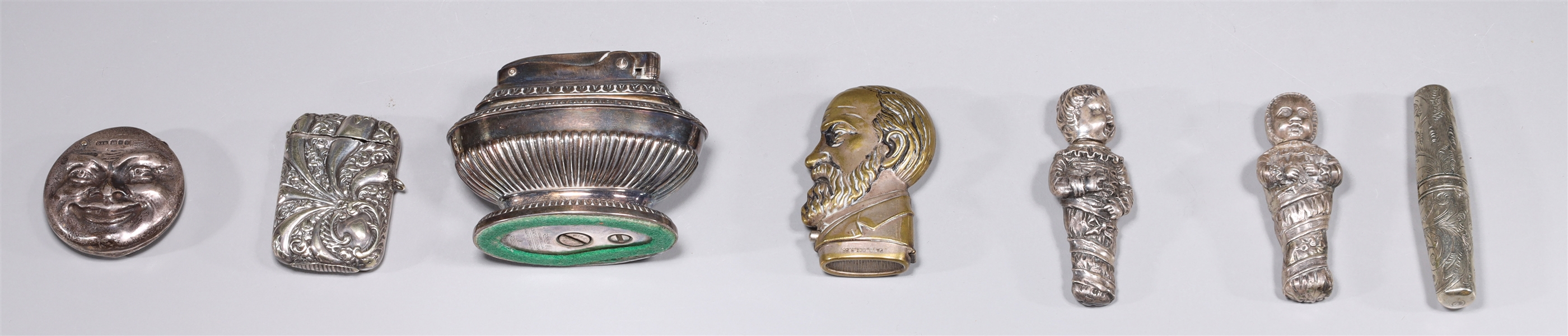 Seven assorted vintage metal