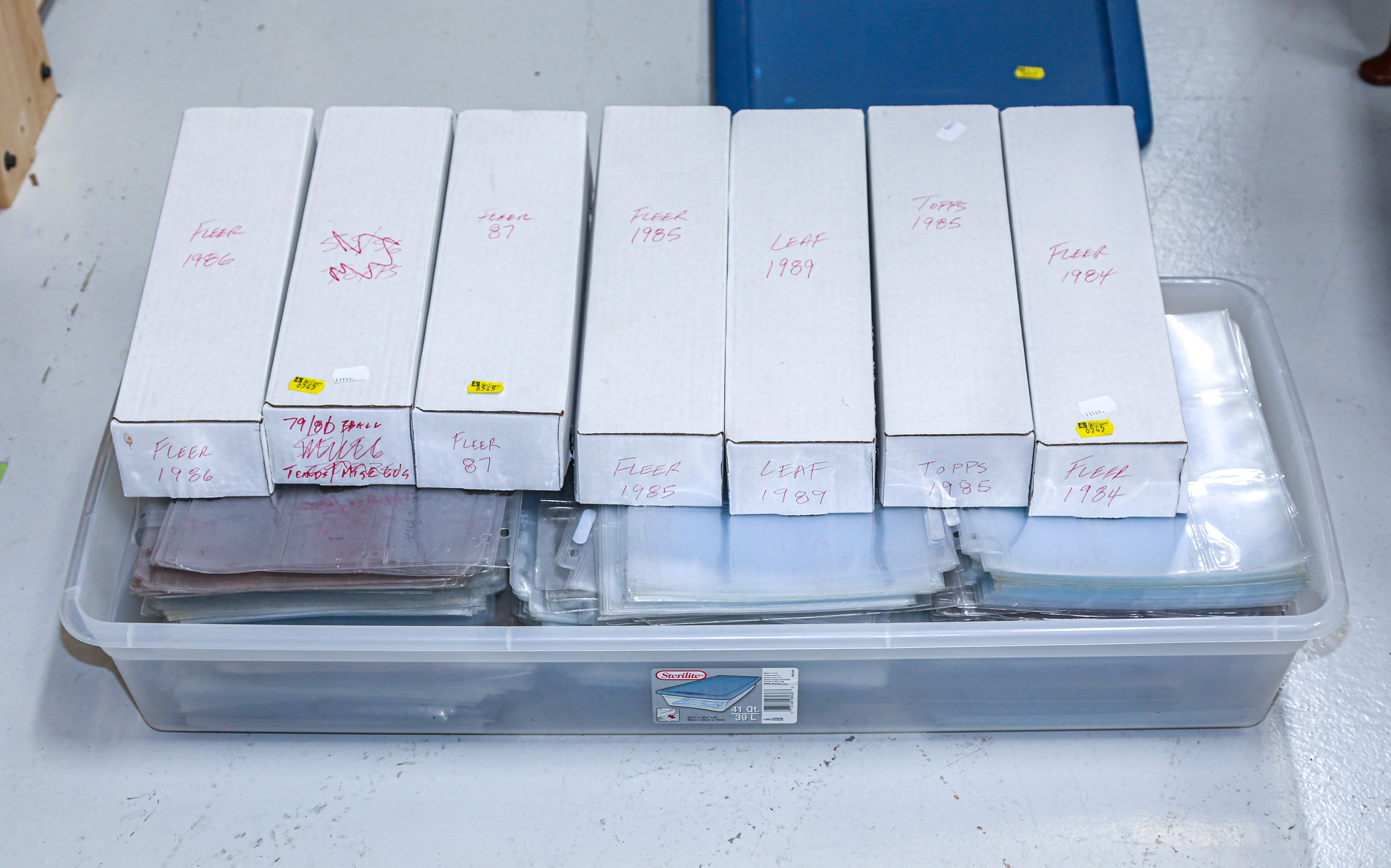 SEVEN BOXES OF 1980S BASEBALL CARDS