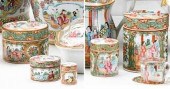 Seven Chinese export porcelain