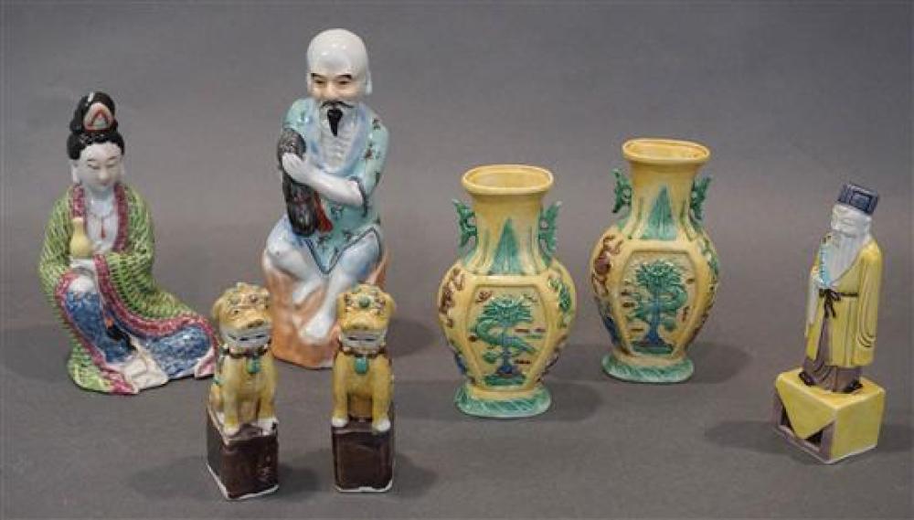 SEVEN CHINESE PORCELAIN CABINET