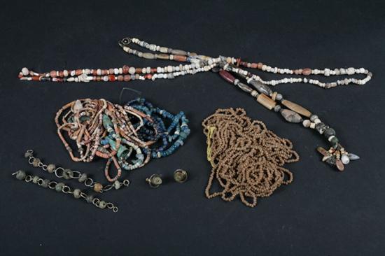 SEVEN EGYPTIAN FA?ENCE MUMMY BEAD