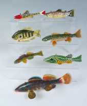 SEVEN PIECE FISH DECOY LOT: To