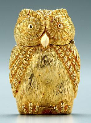 Seven pieces gold owl jewelry: