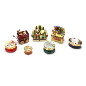 SEVEN PORCELAIN TRINKET BOXES<