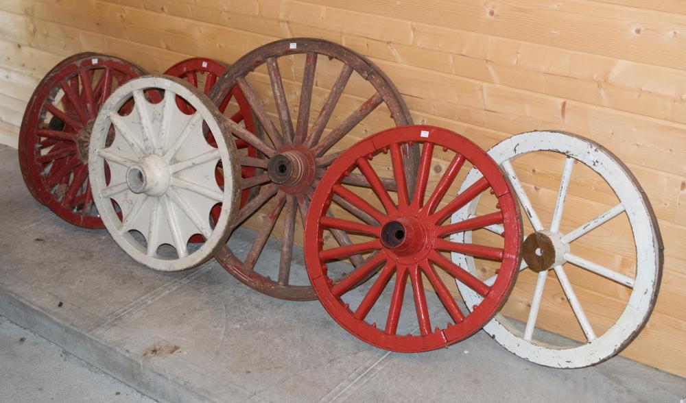 SEVEN SMALL WAGON WHEELSSEVEN SMALL