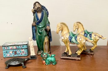 Seven Vintage Asian items,