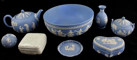 SEVEN WEDGWOOD BLUE & WHITE
