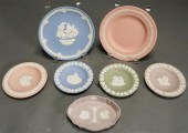 SEVEN WEDGWOOD JASPERWARE PLAT