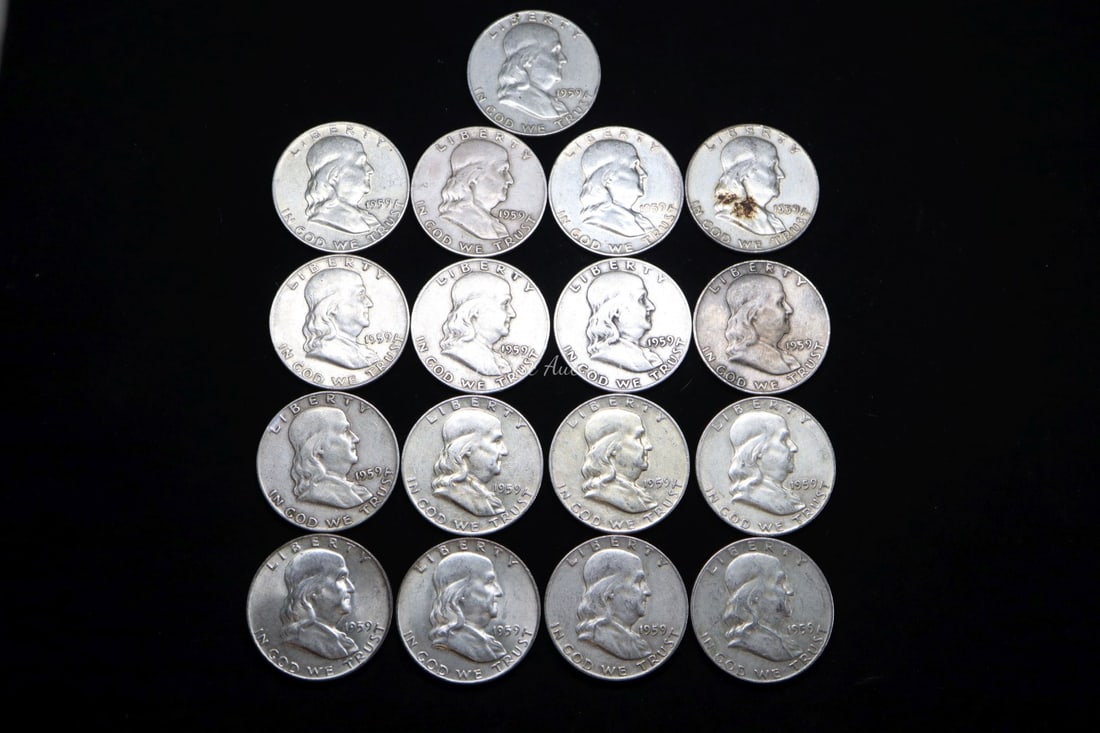SEVENTEEN 1959 FRANKLIN HALF