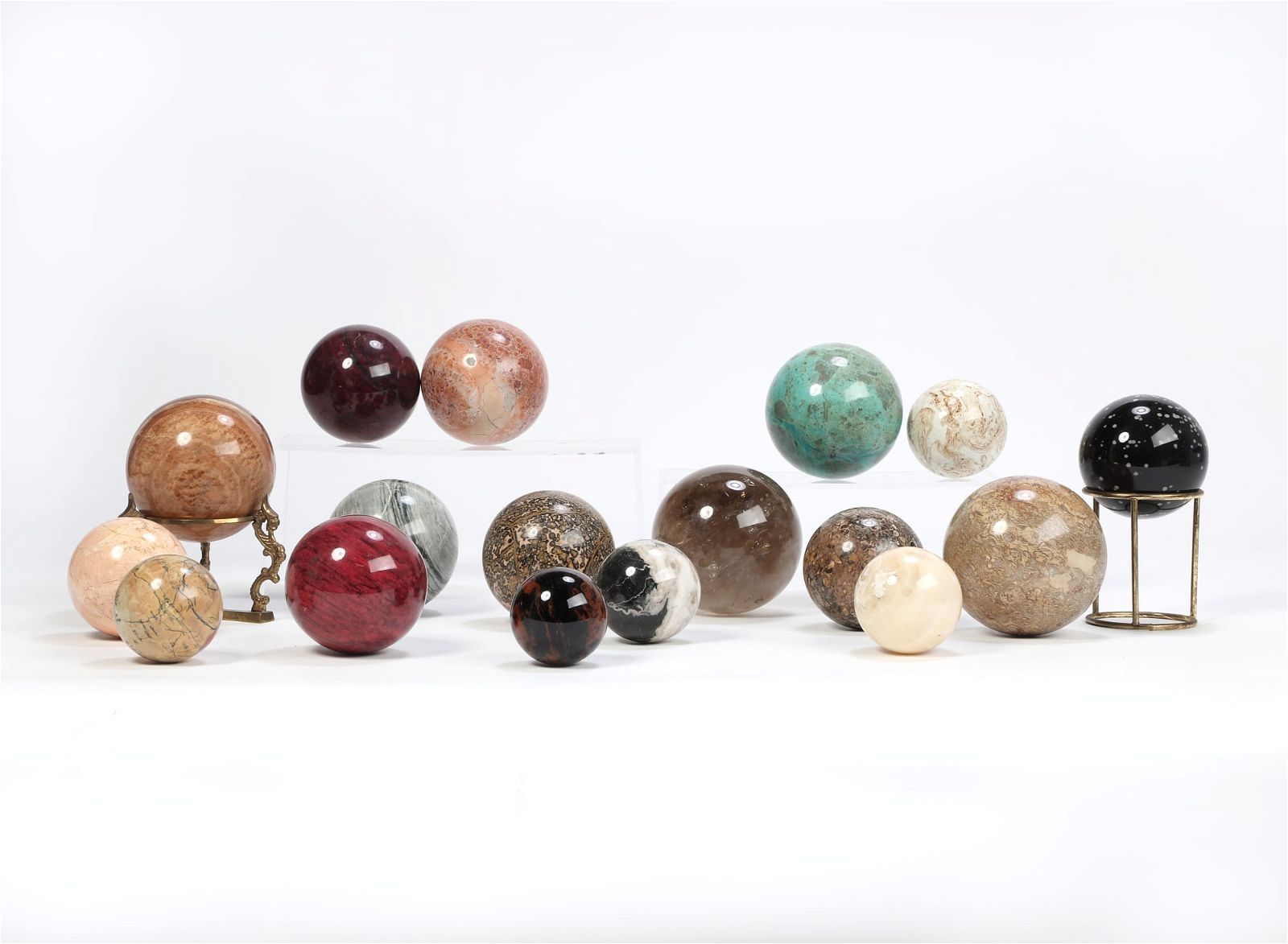 SEVENTEEN SPECIMEN MARBLE AND