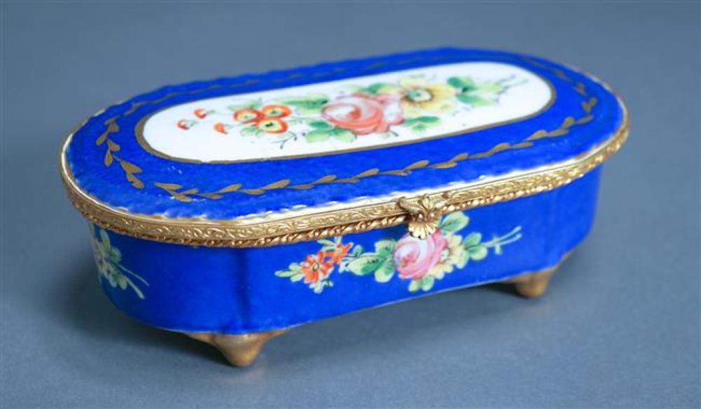SèVRES TYPE JEWELRY BOXSèvres