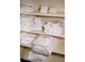 Sferra coral embroidered towel