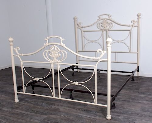 SHABBY CHIC WHITE METAL