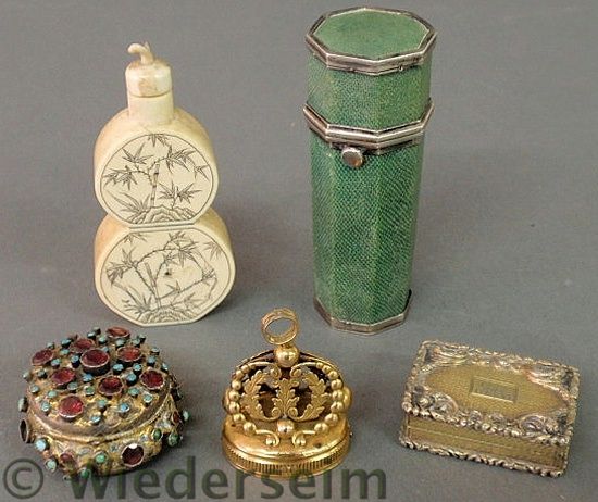 Shagreen and silver vesta
