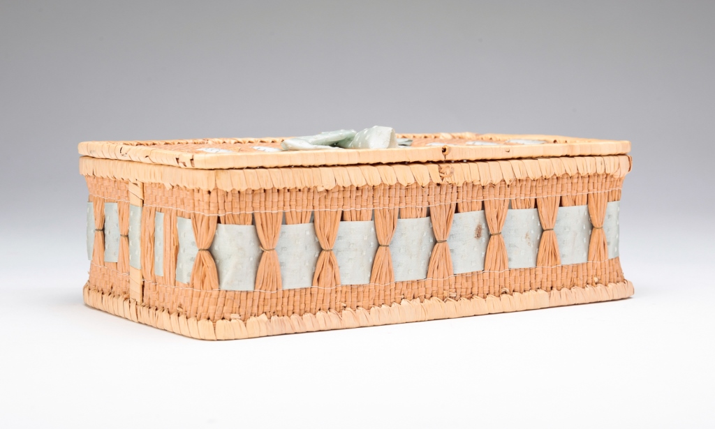 SHAKER BASKETRY BOX. Early 20th