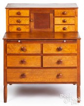 SHAKER MAPLE AND WALNUT SISTER