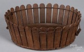SHAKER PICKET FENCE APPLE BASK