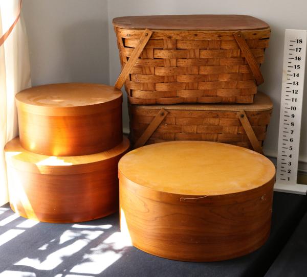 SHAKER-STYLE BAND BOXES AND