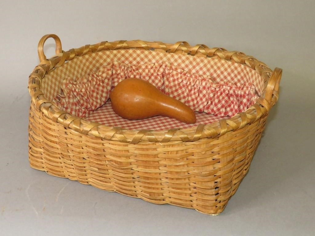 SHAKER TYPE TWO-HANDLED SEWING
