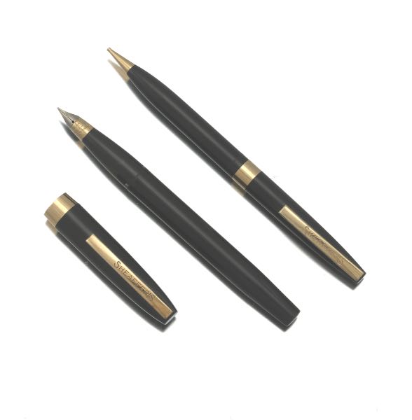 SHEAFFER'S VINTAGE FOUNTAIN PEN AND