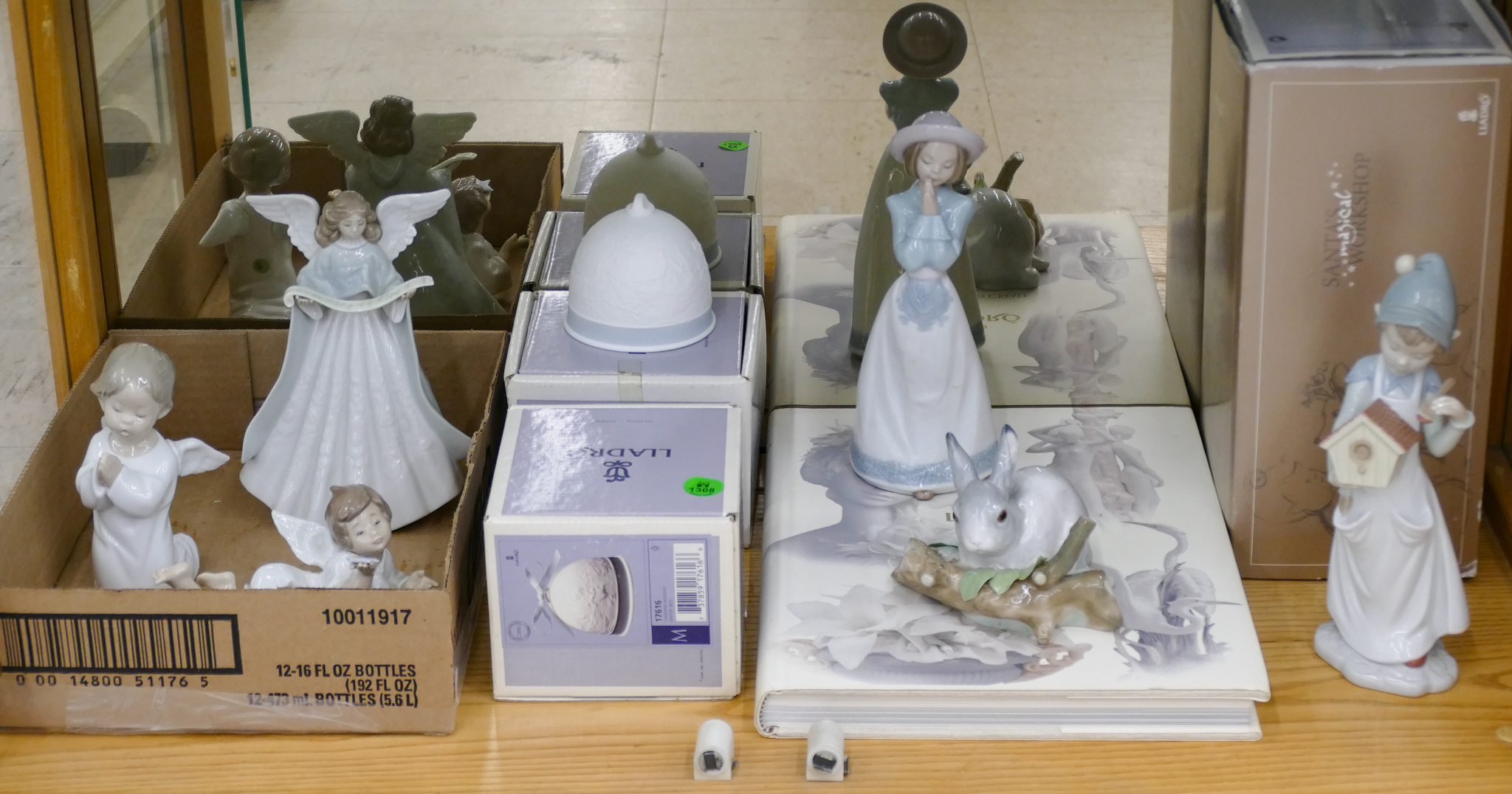 Shelf 7pc Lladro Porcelain