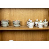 SHELF OF CHINESE FAMILLE ROSE