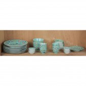 SHELF OF CHINESE FAMILLE ROSE