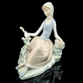 SHEPHERDESS WITH DOVE 1004660