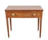 SHERATON FLIP TOP CARD TABLE<b
