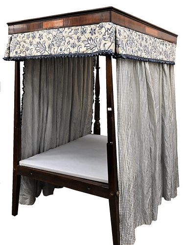 SHERATON MAHOGANY FOUR POST