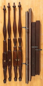 SHERATON MAHOGANY TALL POST BE