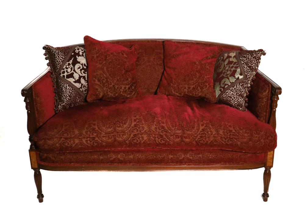 SHERATON STYLE MAHOGANY SETTEE W/