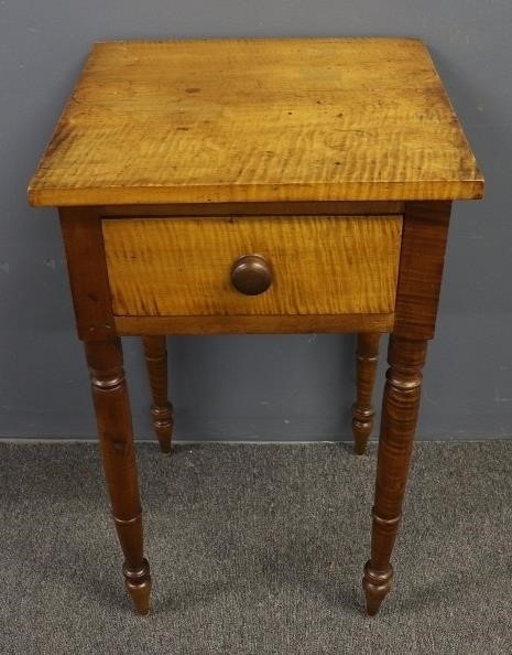 Sheraton tiger maple end table,