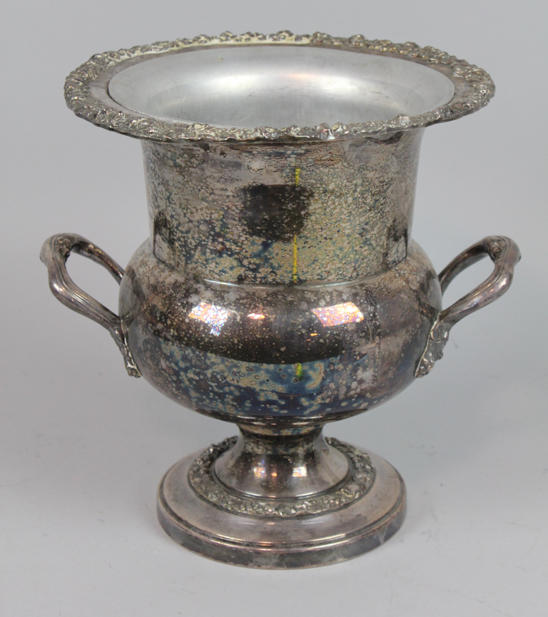 SHERIDAN SILVERPLATED ICE BUCKET